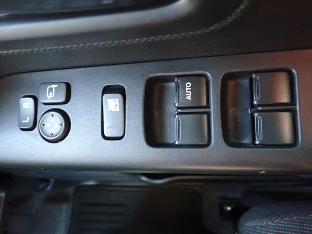 スペーシア(スズキ)の車両写真