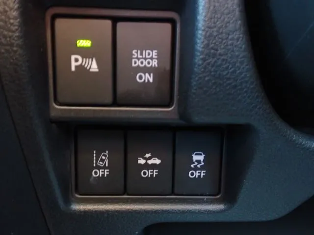 スペーシア(スズキ)の車両写真