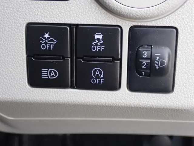 ダイハツ ミラ イース