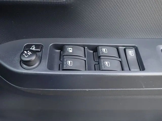 ダイハツ ミラ イース