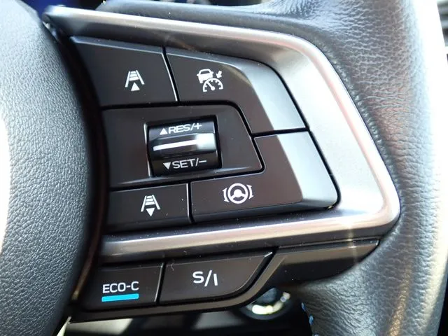 SUBARU XV ハイブリッド(スバル)の車両写真