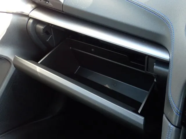 SUBARU XV ハイブリッド(スバル)の車両写真