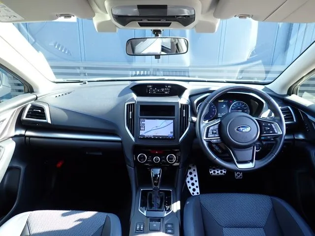 SUBARU XV ハイブリッド(スバル)の車両写真