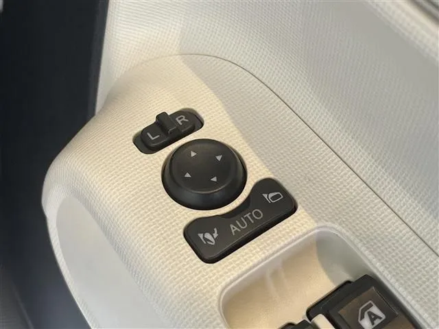 ダイハツ　ムーヴ　キャンバス