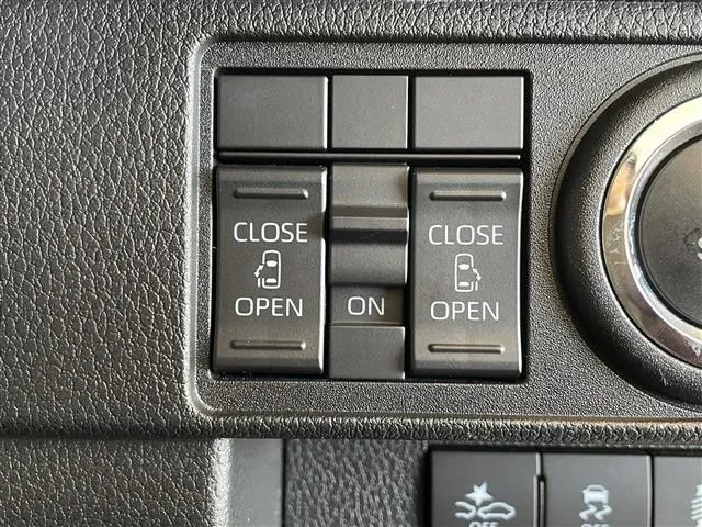 ダイハツ　ムーヴ　キャンバス