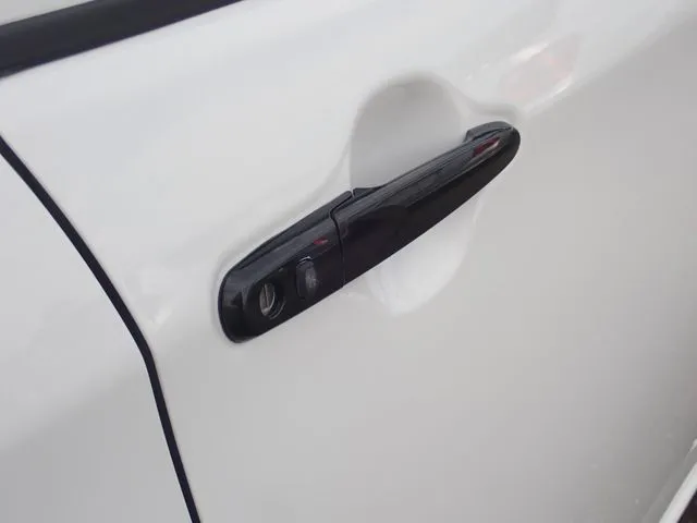 パッソ（トヨタ）の車両写真