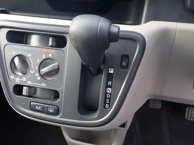 パッソ（トヨタ）の車両写真