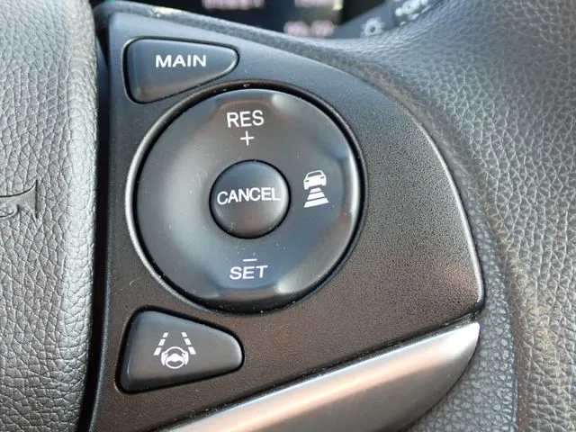 シャトル ハイブリッド(ホンダ)の車両写真