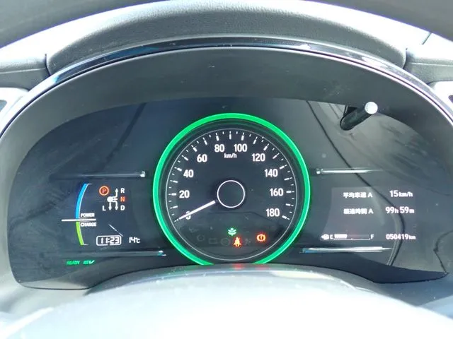 シャトル ハイブリッド(ホンダ)の車両写真