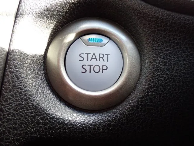 ノート(ニッサン)の車両写真