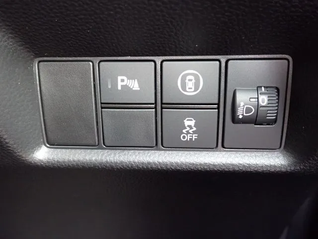 フィット e:HEV(ホンダ)の車両写真