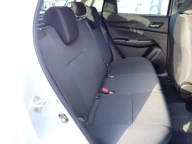 スイフト(スズキ)の車両写真