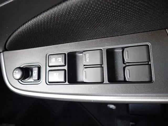 スイフト(スズキ)の車両写真