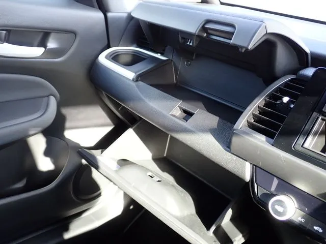 フィット e:HEV(ホンダ)の車両写真