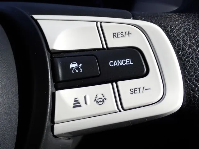 フィット e:HEV(ホンダ)の車両写真