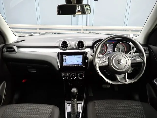 スイフト(スズキ)の車両写真