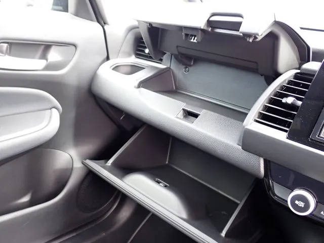 フィット e:HEV(ホンダ)の車両写真