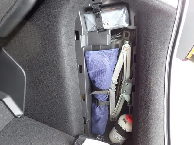 フィット e:HEV(ホンダ)の車両写真