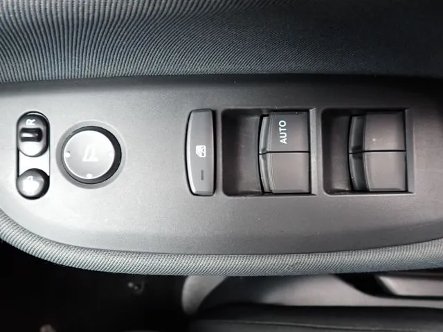 フィット e:HEV(ホンダ)の車両写真