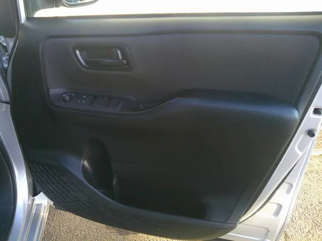 ノア ハイブリッド(トヨタ)の車両写真