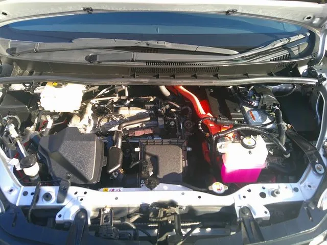 ノア ハイブリッド(トヨタ)の車両写真