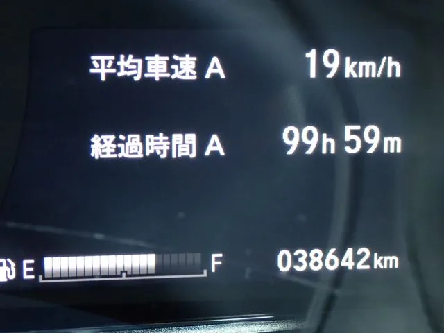 シャトル ハイブリッド(ホンダ)の車両写真