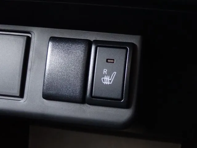 アルト　４ＷＤ（スズキ）の車両写真