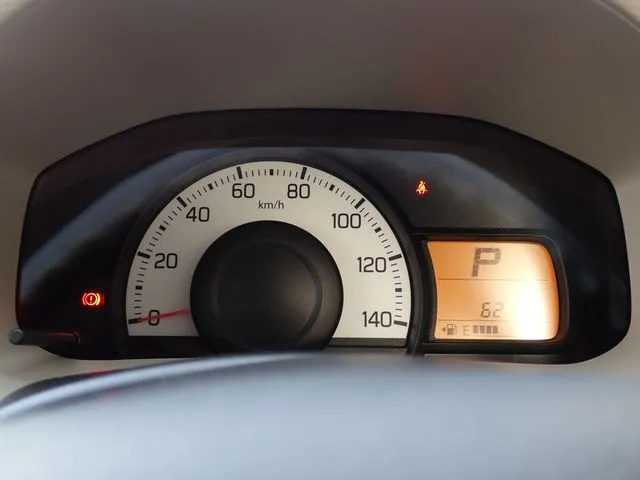 アルト　４ＷＤ（スズキ）の車両写真