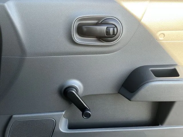 ニッサン　ＮＶ１５０　ＡＤ　２ＷＤ