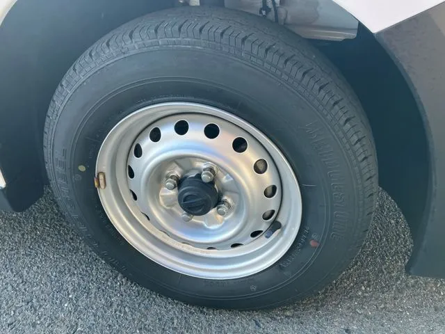 ニッサン　ＮＶ１５０　ＡＤ　２ＷＤ