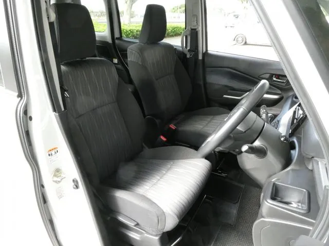 デリカ　Ｄ：２　２ＷＤ（ミツビシ）の車両写真