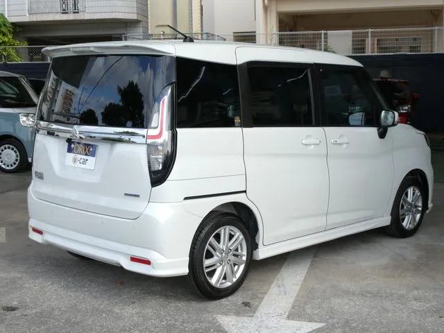 デリカ　Ｄ：２　２ＷＤ（ミツビシ）の車両写真