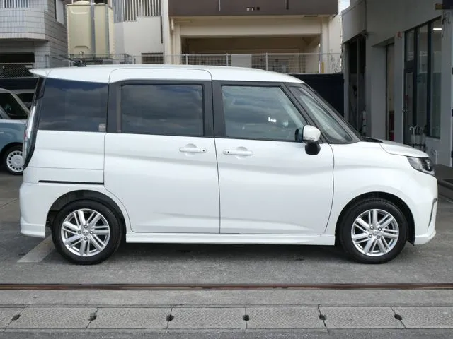 デリカ　Ｄ：２　２ＷＤ（ミツビシ）の車両写真