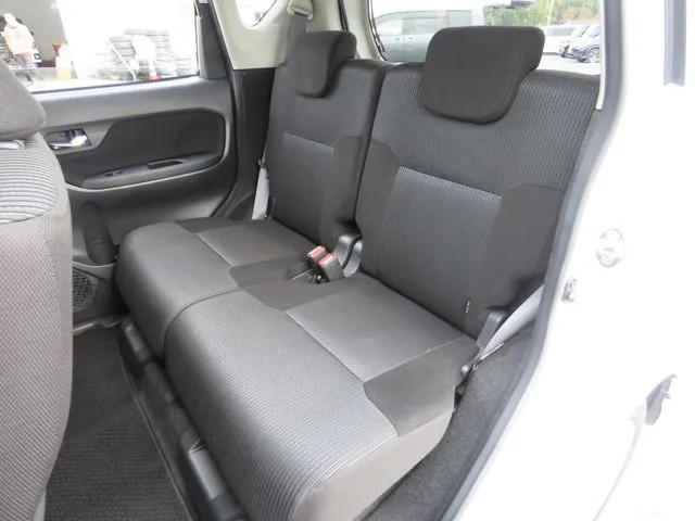 ダイハツ　ムーヴ　４ＷＤ