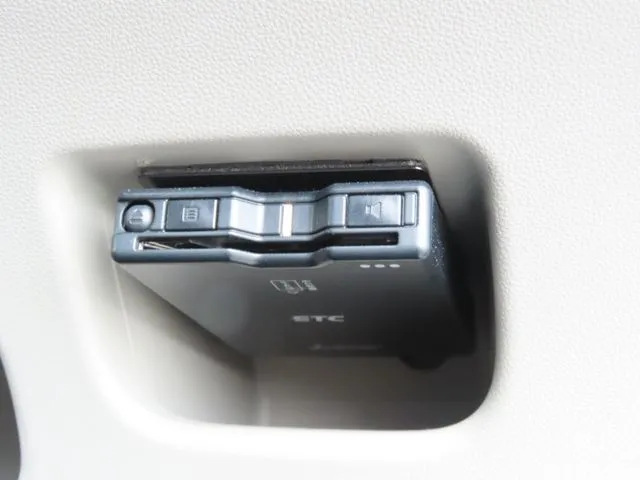 ダイハツ　ムーヴ　４ＷＤ