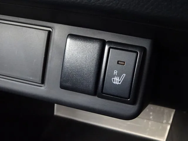 アルト 4WD(スズキ)の車両写真