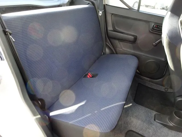 アルト 4WD(スズキ)の車両写真