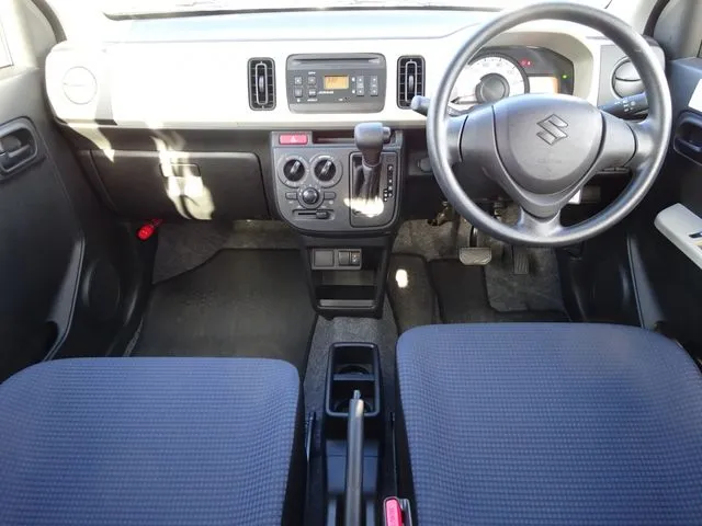アルト 4WD(スズキ)の車両写真