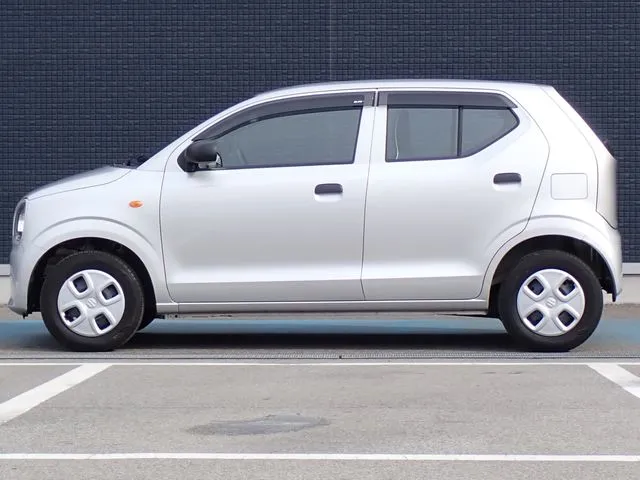 アルト 4WD(スズキ)の車両写真