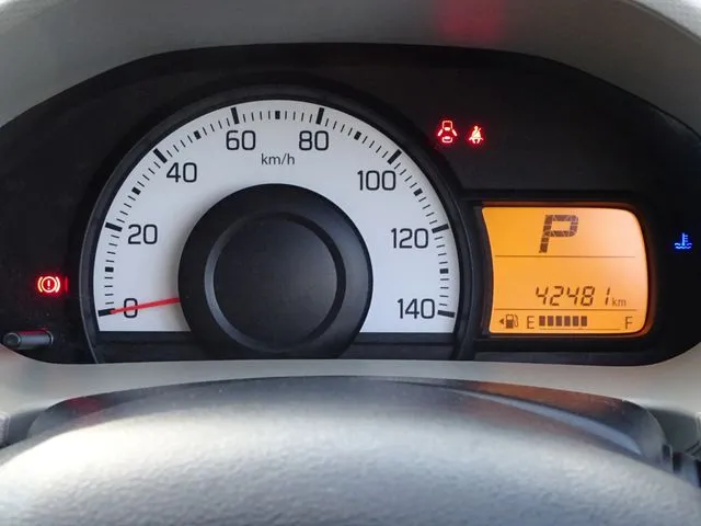 アルト 4WD(スズキ)の車両写真