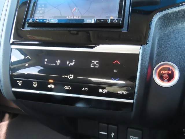 ホンダ　フィット　ハイブリッド