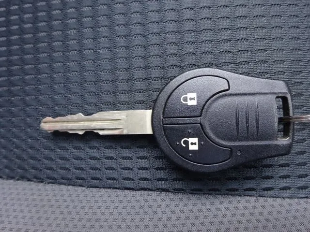 NV150 AD 2WD(ニッサン)の車両写真