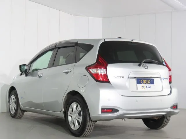 ニッサン　ノート