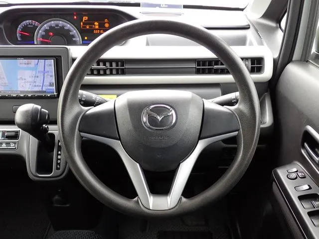 フレア（マツダ）の車両写真