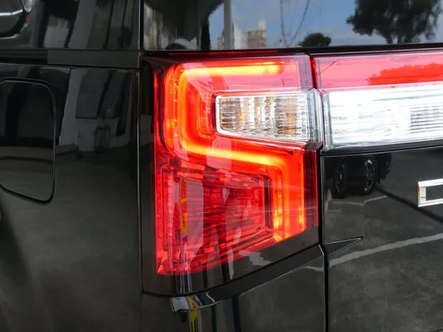 デリカ D:5 4WD(ミツビシ)の車両写真