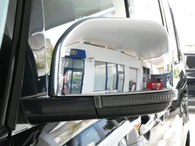 デリカ D:5 4WD(ミツビシ)の車両写真