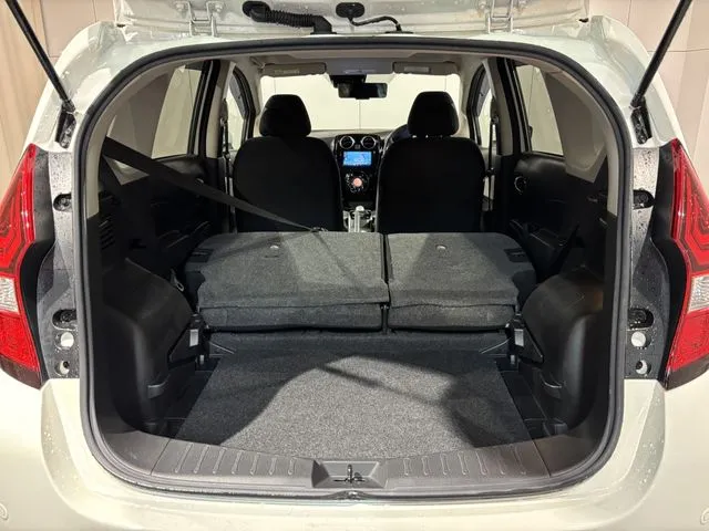 ノート（ニッサン）の車両写真