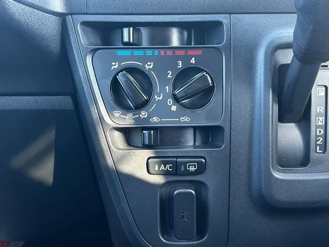 ハイゼットカーゴ（ダイハツ）の車両写真