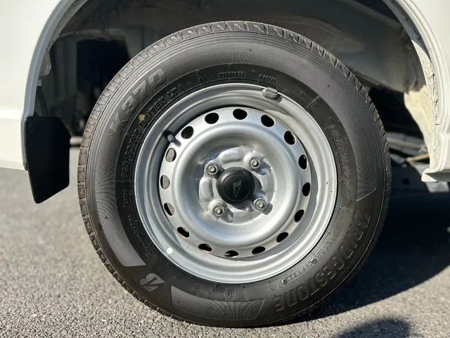 ハイゼットカーゴ（ダイハツ）の車両写真