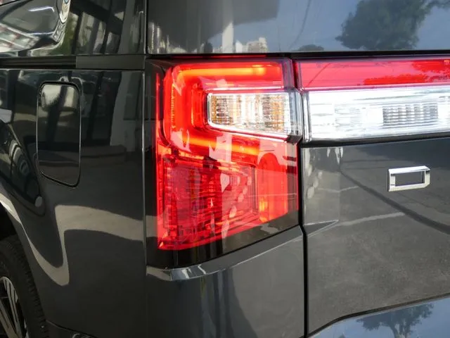 デリカ D:5 4WD(ミツビシ)の車両写真